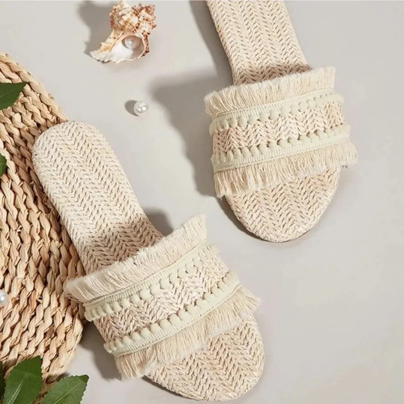 frztour Shoes - Women's Raffia Sandals Straw Woven Flats Fringe Crochet Nonslip Comfy